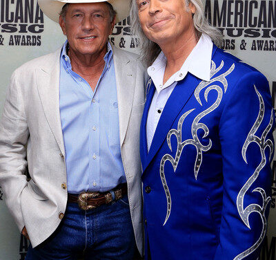 Jim Lauderdale Receives WagonMaster Lifetime Achievement Award At Americana Honors And Awards