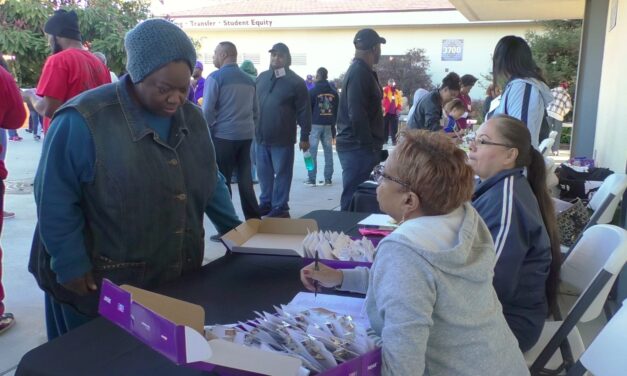 Local Residents Honor Dr. Martin Luther King With A Day Of Service
