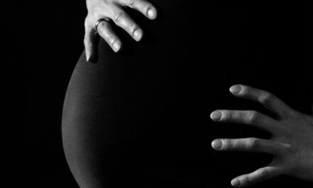 Study reveals disparities in childbearing women by race and education level