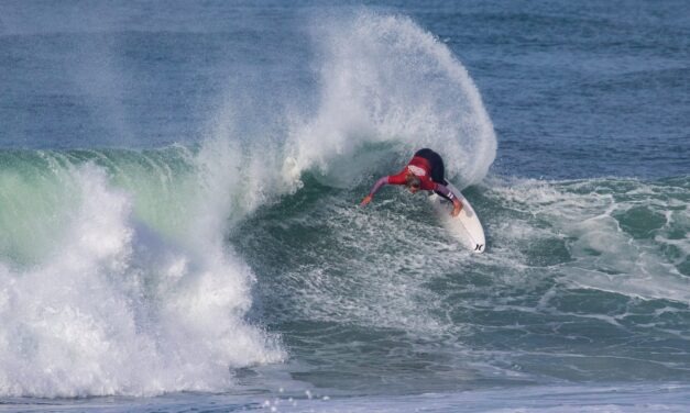 Elimination rounds at Sambazon World Junior Championships