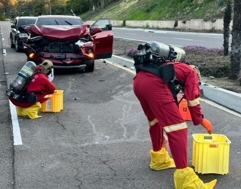 Truck carrying pool chemicals crashes, toxic chlorine gas forms