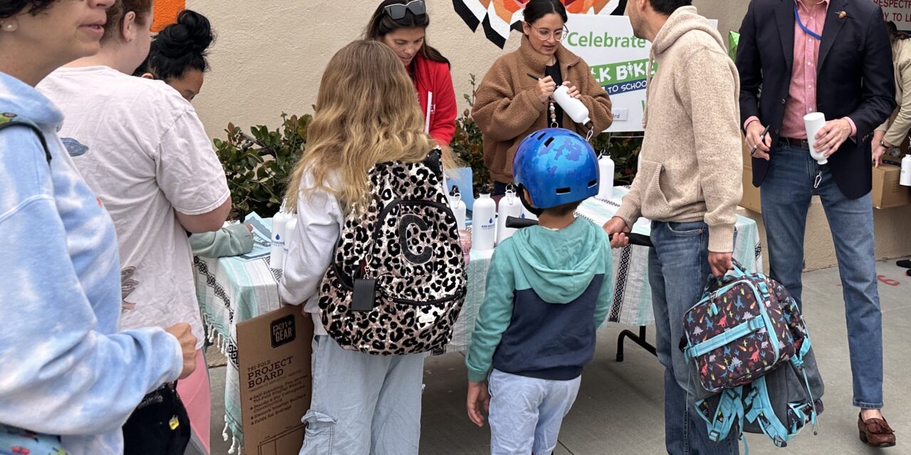 Rob Machado Foundation donates 500 reusable water bottles to Foster Elementary School