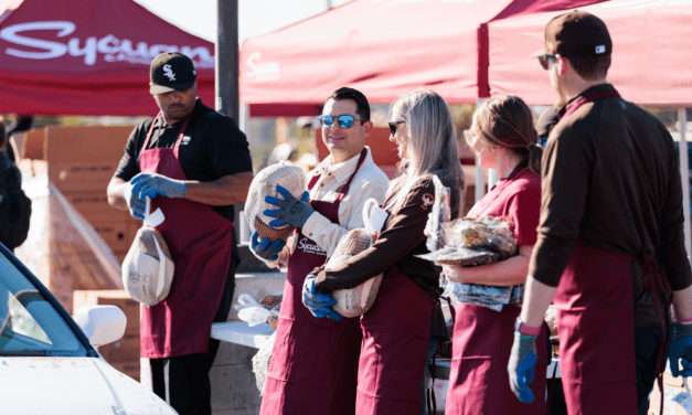 Sycuan, Padres, National School District distribute turkeys to local families