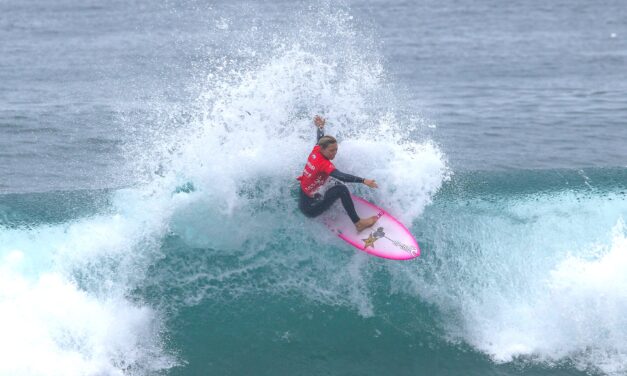 Former and current Super Girl Surf Pro champs shine on day two