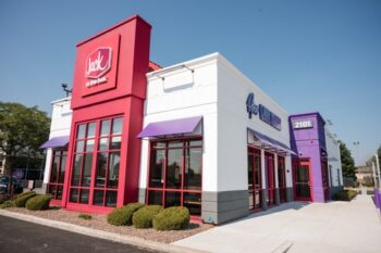 Jack in the Box rolls out bigger cups, lower prices