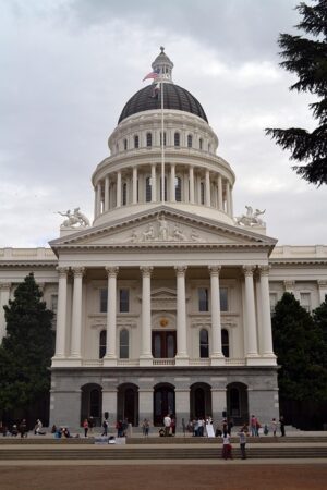 CA Senate bill passes to raise elderly parole age for offenses against children