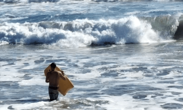 High surf hit San Diego County coastlines