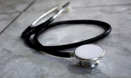 Men with low or high testosterone may have higher risk of irregular heartbeat