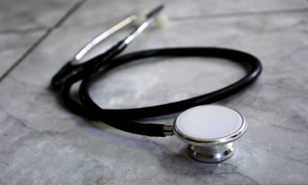 Men with low or high testosterone may have higher risk of irregular heartbeat